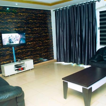 Mc Rica Hotel Ikorodu Eksteriør bilde