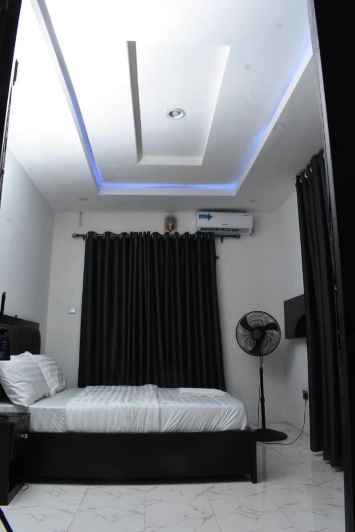 Mc Rica Hotel Ikorodu Eksteriør bilde