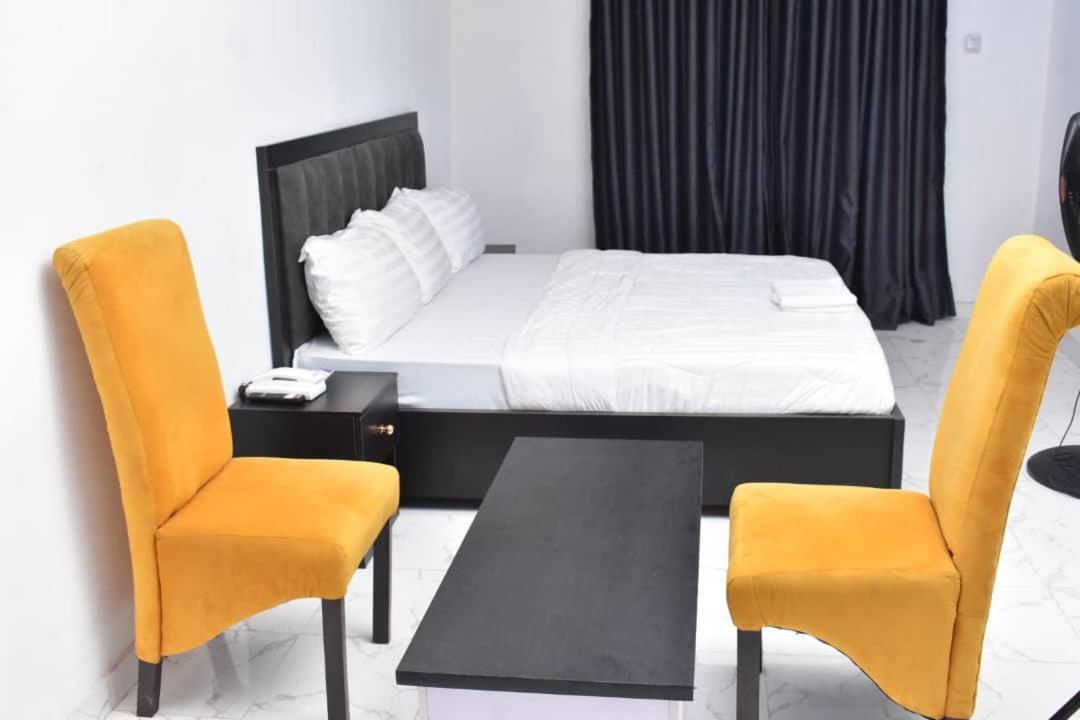 Mc Rica Hotel Ikorodu Eksteriør bilde