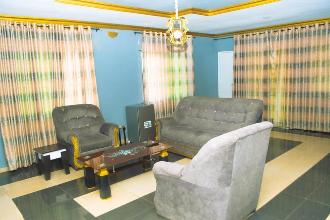 Mc Rica Hotel Ikorodu Eksteriør bilde