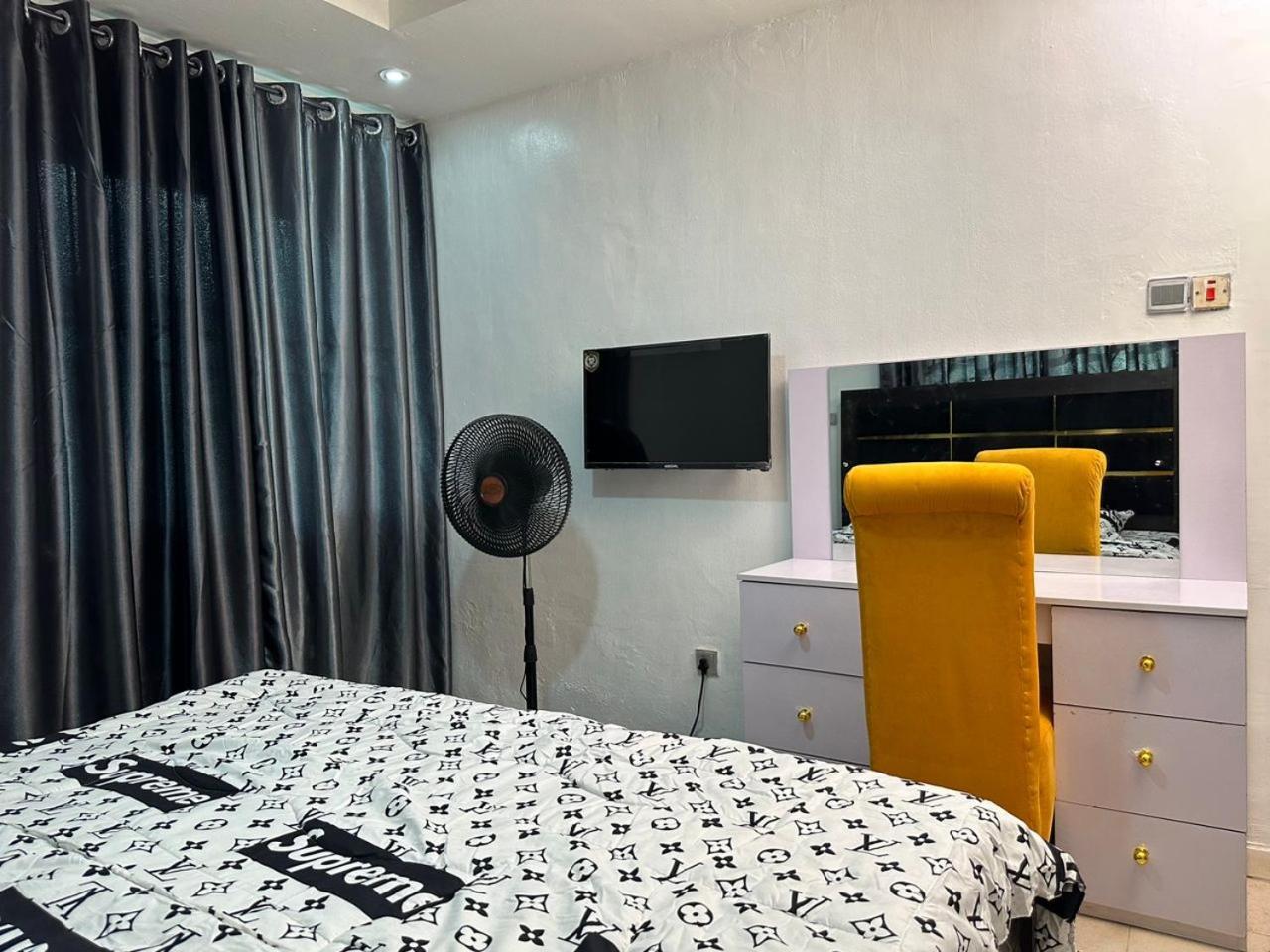 Mc Rica Hotel Ikorodu Eksteriør bilde